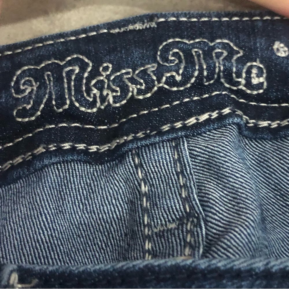 ❌SOLD❌Miss Me❤️‍🔥Mid-Rise Boot Cut-Bejeweled❤️‍🔥Measurements in Pics❤️‍🔥 - Picture 10 of 16